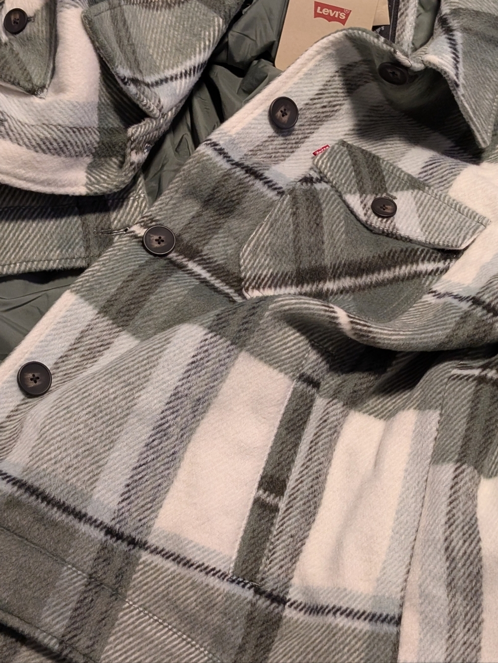 Levi's Women's Green Plaid Oversized Raglan Sleeve Shirt Jacket Size L Large - Picture 7 of 14